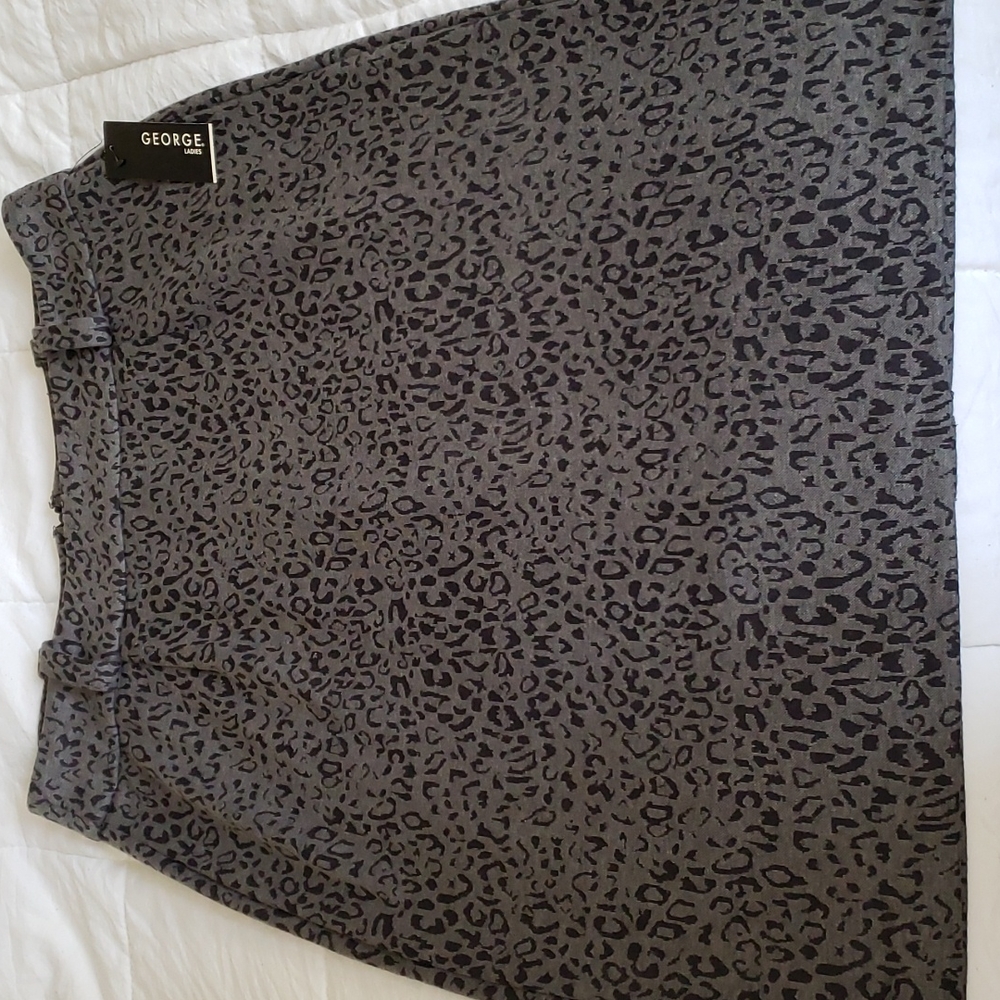 NEW Cheetah Skirt Size 14